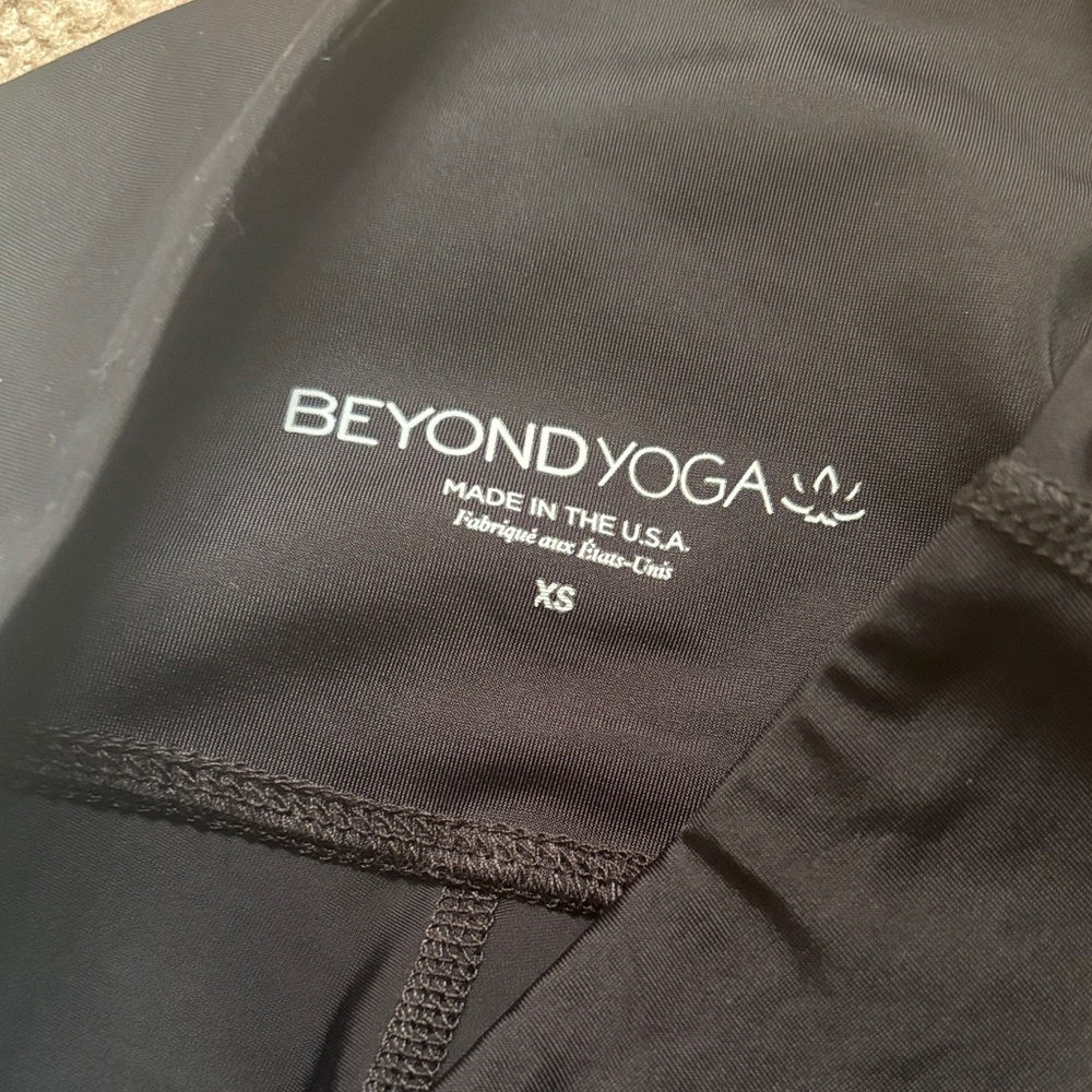 Beyond Yoga Black High-Waist Active Leggings - Picture 2 of 4